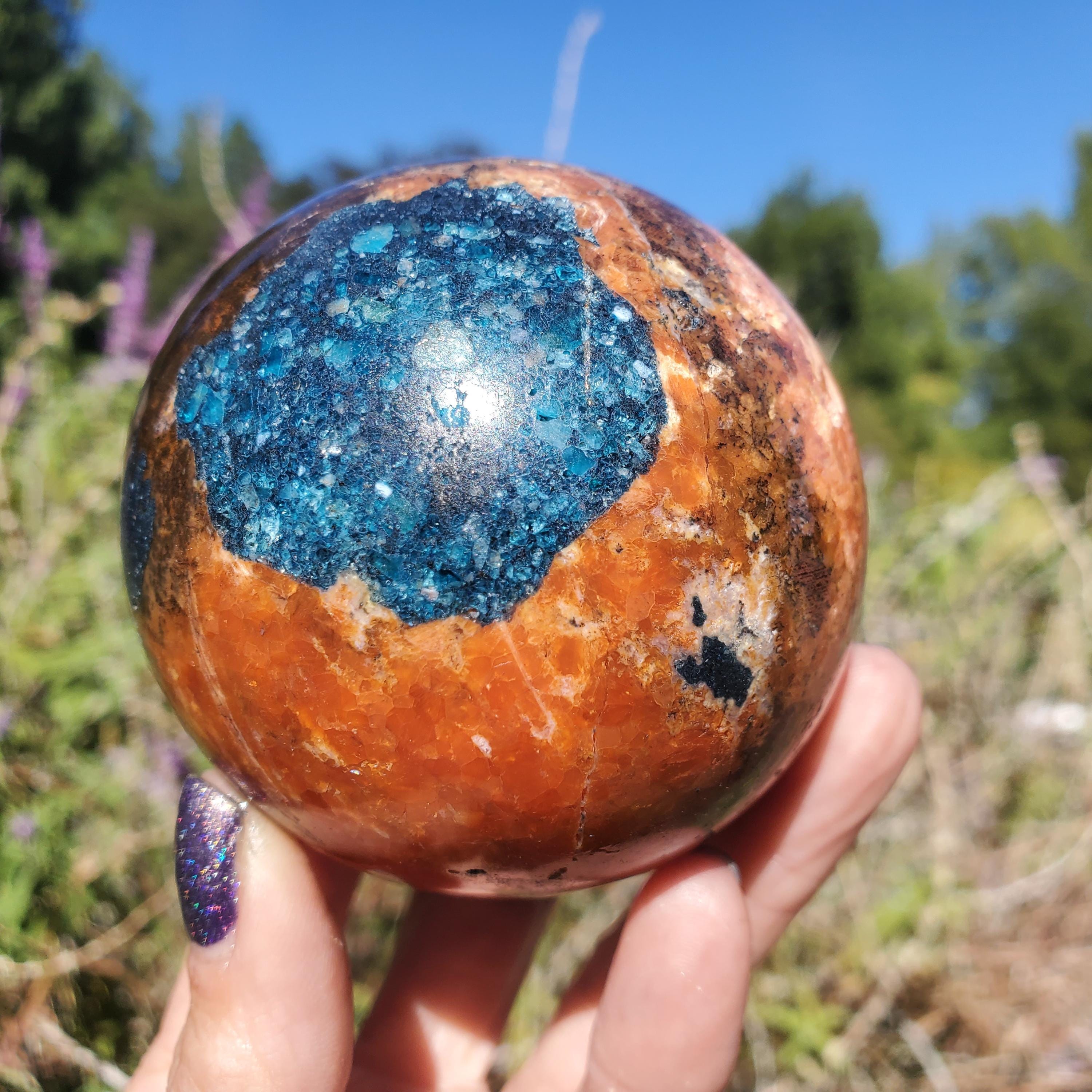 サンストーンとアパタイトの希少ミックスクリスタルスフィア 421グラム