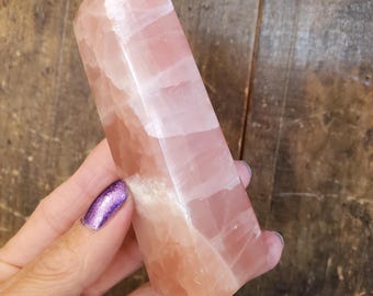 Roze roos calciet toren genezend kristal | 172 gram