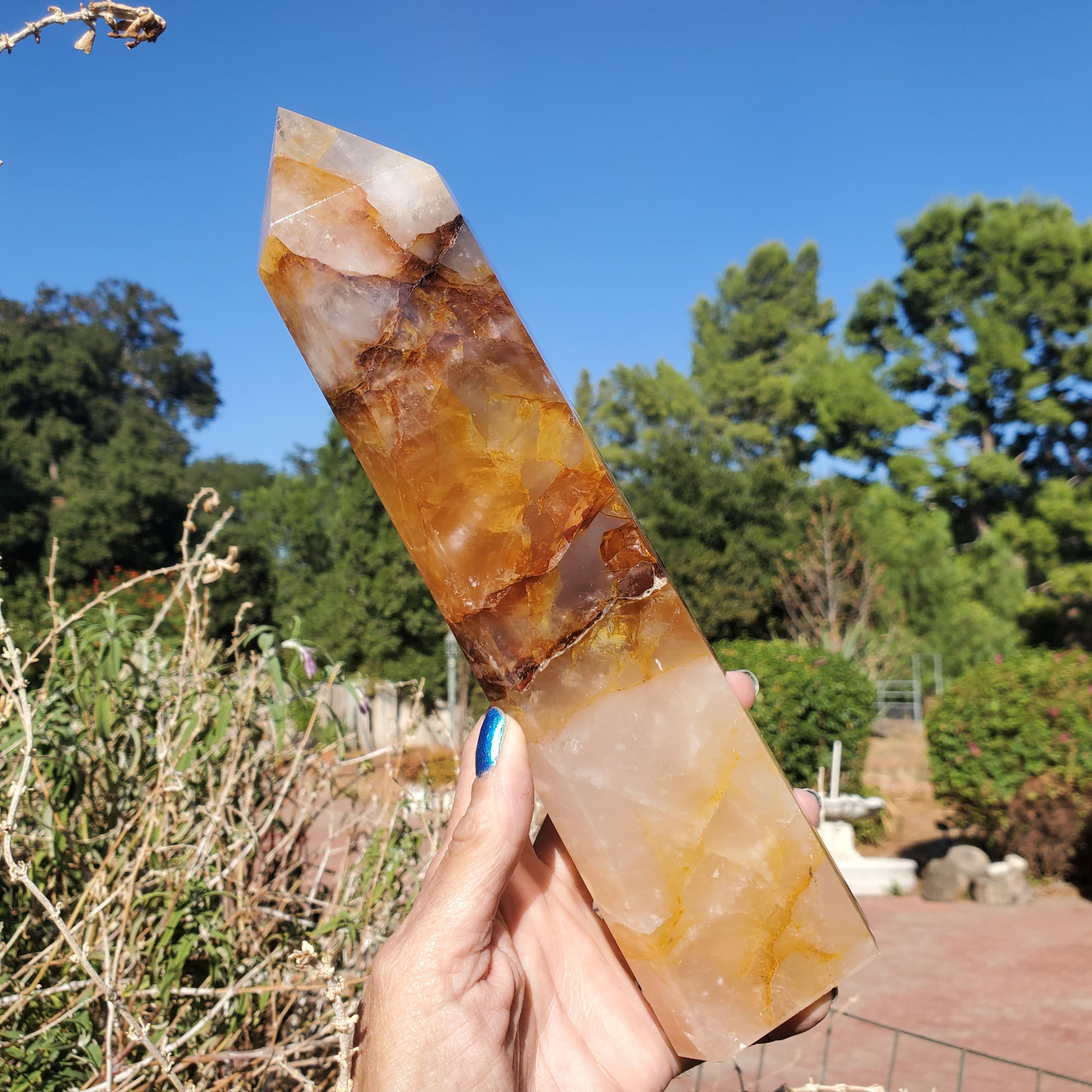 ライトゴールデンヒーラークォーツタワーポイントヒーリングクリスタル