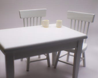 1:12スケールのドールハウス用空の白いコーヒーマグ（2個セット）