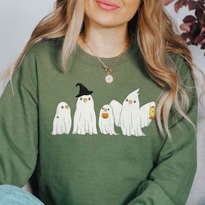 Spooky Birbs Halloween Sweatshirt | Ghost Birds Sweatshirt, Halloween Parrot Sweatshirt, Spooky Season Crewneck Cute