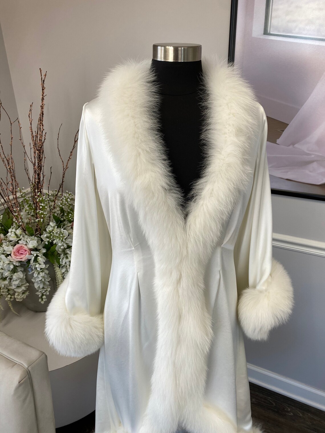 flowy robe with fur