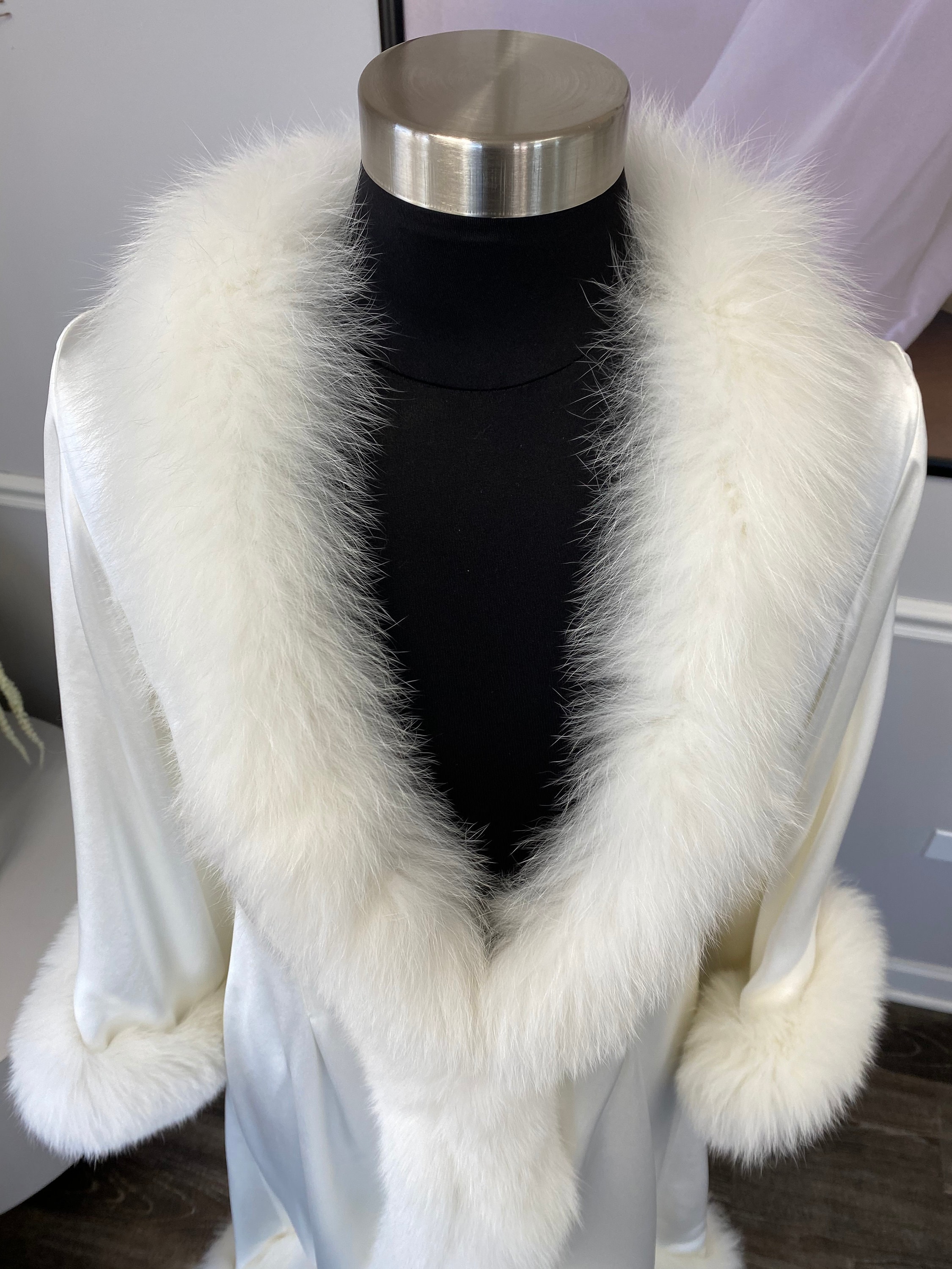 Luxury Silk Fox Fur Robe/luxury Robe/silk Robe/bridal Etsy New Zealand