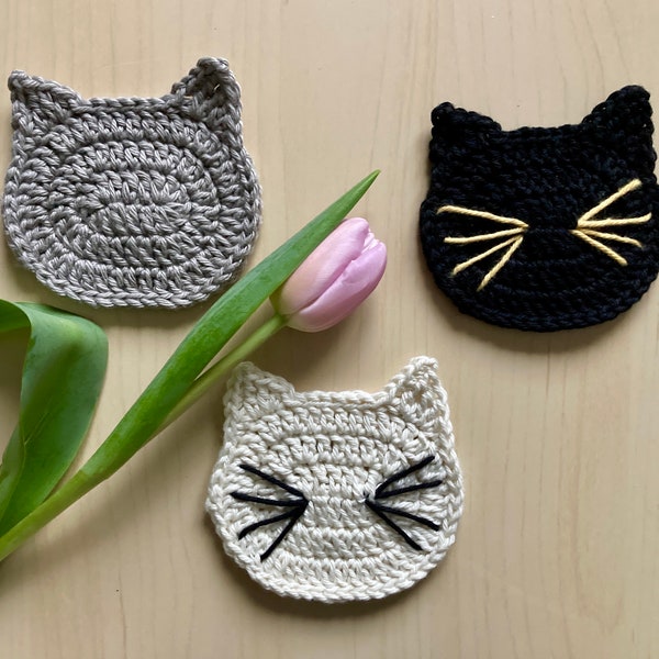 Cat coaster with or without whiskers | Crochet drink mat for nightstand, coffee bar, kitchen and dining for cat lovers