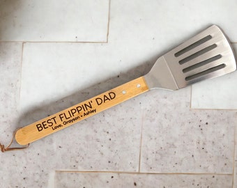 Best Flippin&#39; Dad Engraved BBQ Spatula with Kid&#39;s Names, Grill Accessories for Man, Best Flippin&#39; Papa, Personalized BBQ Spatula for Dad