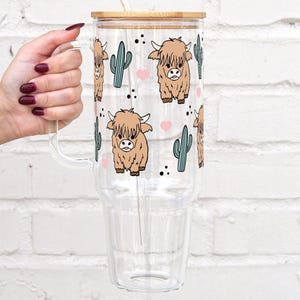 Highland Cow Cactus Iced Coffee Glass Cup With Lid and Straw, Cactus 16oz Iced Coffee Glass, Cute Cow Gift, Highland Cow Lover Gift for Her