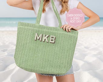 Sac fourre-tout de plage brodé au crochet, sac en paille à monogramme avec fermeture à glissière