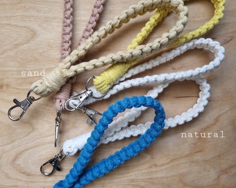 pulsera macrame / llavero / llavero / listo para ser enviado / rápido / regalo / pulsera / hecho a mano / correa de macramé