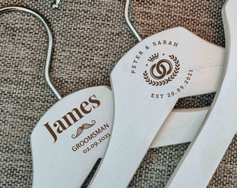 Personalised Wooden Coat Hanger, Gift for Mom/ Dad/ Grandma/ Grandpa/ Him/ Her, Custom Engraved Wedding/ Bridal/ Groom Mothers/ Fathers Day