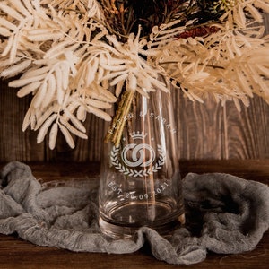 Personalised Tapered Glass Vase, Custom Engraved Memorial Wedding, Xmas Gift, Bridesmaid, Mother of Bride/ Groom, Housewarming, Anniversary