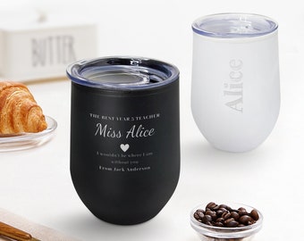 Bicchiere da caffè a doppia parete in acciaio inossidabile con incisione personalizzata. Regalo per insegnanti di compleanno aziendale, sipper per vino, isolato su misura