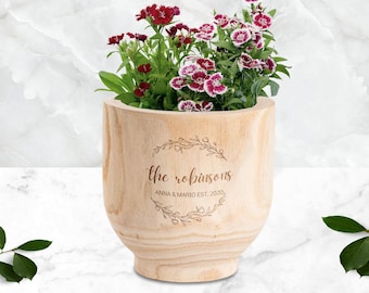 Personalised Small Wooden Cylinder Vase Planter, Engraved Logo Flower Pot, Memorial, Anniversary, Housewarming, Mother, Teacher, Garden Gift