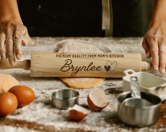 Personalised Wooden Rolling Pin, Custom Laser Engraved Timber Dough Roller, Cake Baking Utensil, Birthday Mothers Day Gift for Grandma Nanny