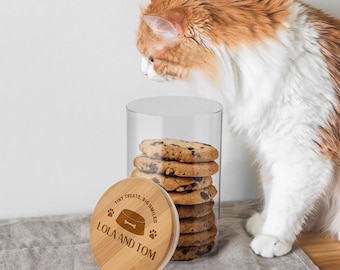 Personalised Wooden Lid Glass Pet Jar, Custom Engraved Treat, Cat's Food, Snack Canister, Jerky, Mussel, Dog Chew Storage, Housewarming Gift