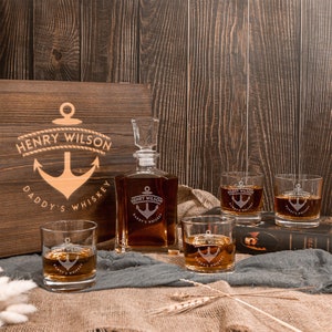 Custom Engraved Whiskey Decanter Set, 4  Glasses & Wooden Box, Personalised Logo Barware, Father, Birthday, Groomsmen,Wedding Corporate Gift