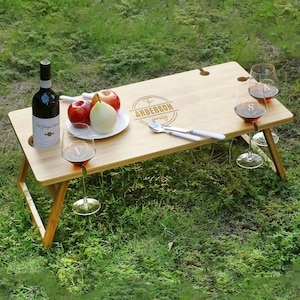 Mesa de picnic de bambú personalizada y 6 copas de vino de cristal, tabla de quesos grabada, bandeja de charcutería, regalo de inauguración de la casa para aniversario