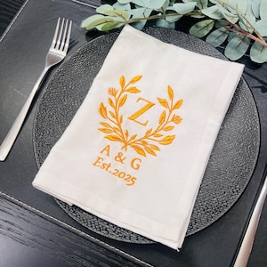 Custom Embroidered Linen Cloth Napkin, Personalised Guest Table Name Place Towel Embroidery, Wedding Favors, Anniversary, Housewarming Gift