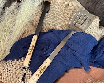 Personalised BBQ Tools Gift Set, Custom Laser Engraved Etching Barbecue Tongs & Spatula, Barbeque Grill Gift Him Dad Fathers Day GrillFather