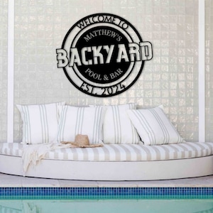 Enseigne sur mesure pour jardin/patio/arceau de terrasse, nom personnalisé en acrylique pour bar de piscine, art mural Oasis Retreat au bord de la piscine, cadeau de pendaison de crémaillère