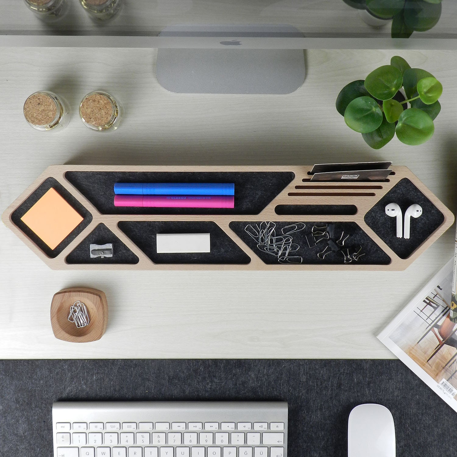 50+ Modern Accessories for Desk & Office 2023