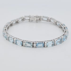 Pulsera de aguamarina - Pulsera de tenis de aguamarina natural de corte esmeralda - Aguamarina brillante - Plata 925 - Pulsera de compromiso - Piedra natal de marzo