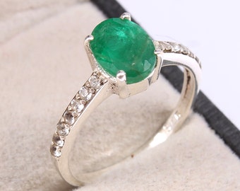 Natural 1.25ct Emerald Ring-Oval Cut Emerald-Zambian Emerald Ring-Engagement Ring-925 Sterling Silver Jewelry-May Birthstone-Wedding Ring