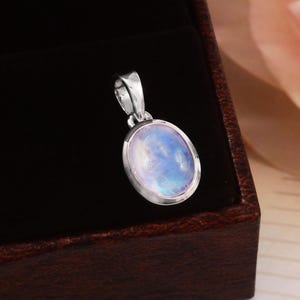 Natural Rainbow Moonstone Pendant-Oval Cabochon Stone-925 Sterling Silver-Moonstone Silver Pendant-Flashy Blue Rainbow Moonstone Pendant