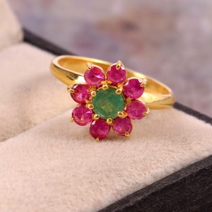 Natural Pink Sapphire-Emerald Ring-Diamond Cut Pink Sapphire-Promise&Wedding Ring-Sapphire-Emerald Halo Ring-September Birthstone Gold Ring