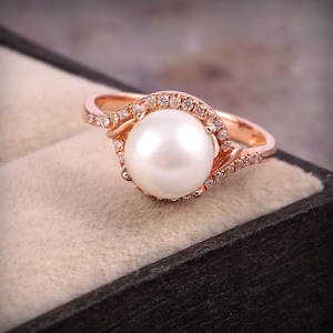 Natural South Sea Pearl Ring-Pearl Ring-June Birthstone Ring-Engagement Ring-Elegant Pearl Ring-925 Sterling Silver Jewelry-Round Pearl Ring