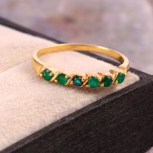 Natural Zambian Emerald Band Ring- May Birthstone Ring-Round Cut Natural Emerald-Half Band Ring-Engagement Ring-Emerald Stackable Band Ring