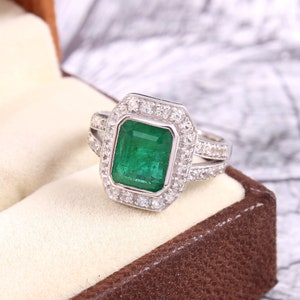 Natural Emerald Ring-Emerald Cut Ring-Vivid Green Color 5ct Emerald- Engagement Ring-May Birthstone Ring-925 Sterling Silver-Elegant Design