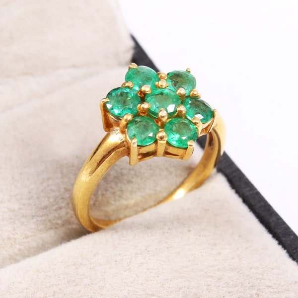 Natural Emerald Ring-Brilliant Round Cut Emerald Ring-Elegant Emerald Flower Ring-925 Sterling Silver-May Birthstone Jewely-Fine Silver Ring