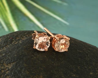 天然ピーチモルガナイトスタッドイヤリング - ラウンドカット - 925