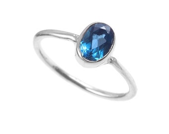 Natural London Blue Topaz Ring-Amazing Oval-Round Cut Gemstone-925 Sterling Silver Bezel-Prong Setting -December Birthstone-Engagement Ring