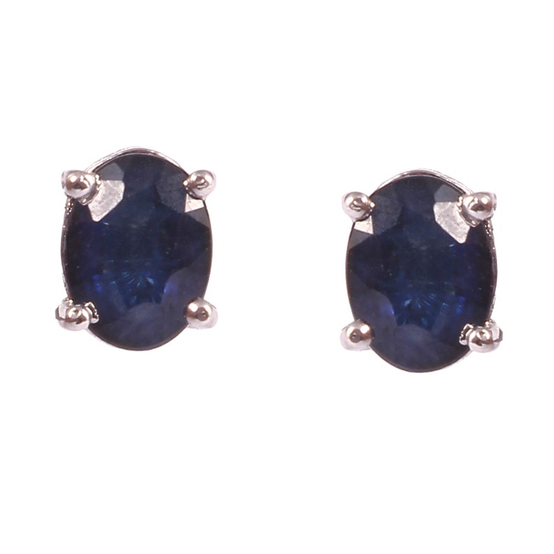 Blue sapphire studs Clearance