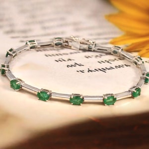 Natural Emerald Bracelet-925 Sterling Bracelet-Oval Cut Emerald-Engagement Bracelet-May Birthstone-Anniversary Gift-Emerald Link Bracelet