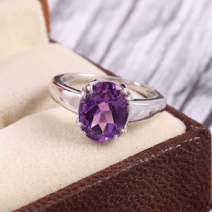 Natural Amethyst Ring-Oval Cut-Elegant Amethyst Ring-925Sterling Silver-Stackable Amethyst Ring-February Birthstone-Prong Set Amethyst Ring