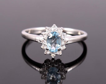 Natural Aquamarine Ring-Oval Cut-925 Sterling Silver-Engagement Ring-Aquamarine Flower Ring - March Birthstone Ring-Aquamarine Halo Ring