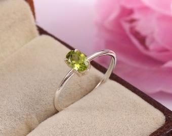 Natural Peridot Ring-Brilliant Oval Cut Peridot Ring With 925 Sterling Silver Jewelry-August Birthstone Ring-Fine Jewelry-Eternity Band Ring