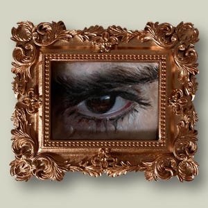 Dipinto originale "Lovers Eye", opera d'arte romantica in miniatura, ritratto di occhio vittoriano, cornice in bronzo, regalo sentimentale, piccolo gioiello unico nel suo genere