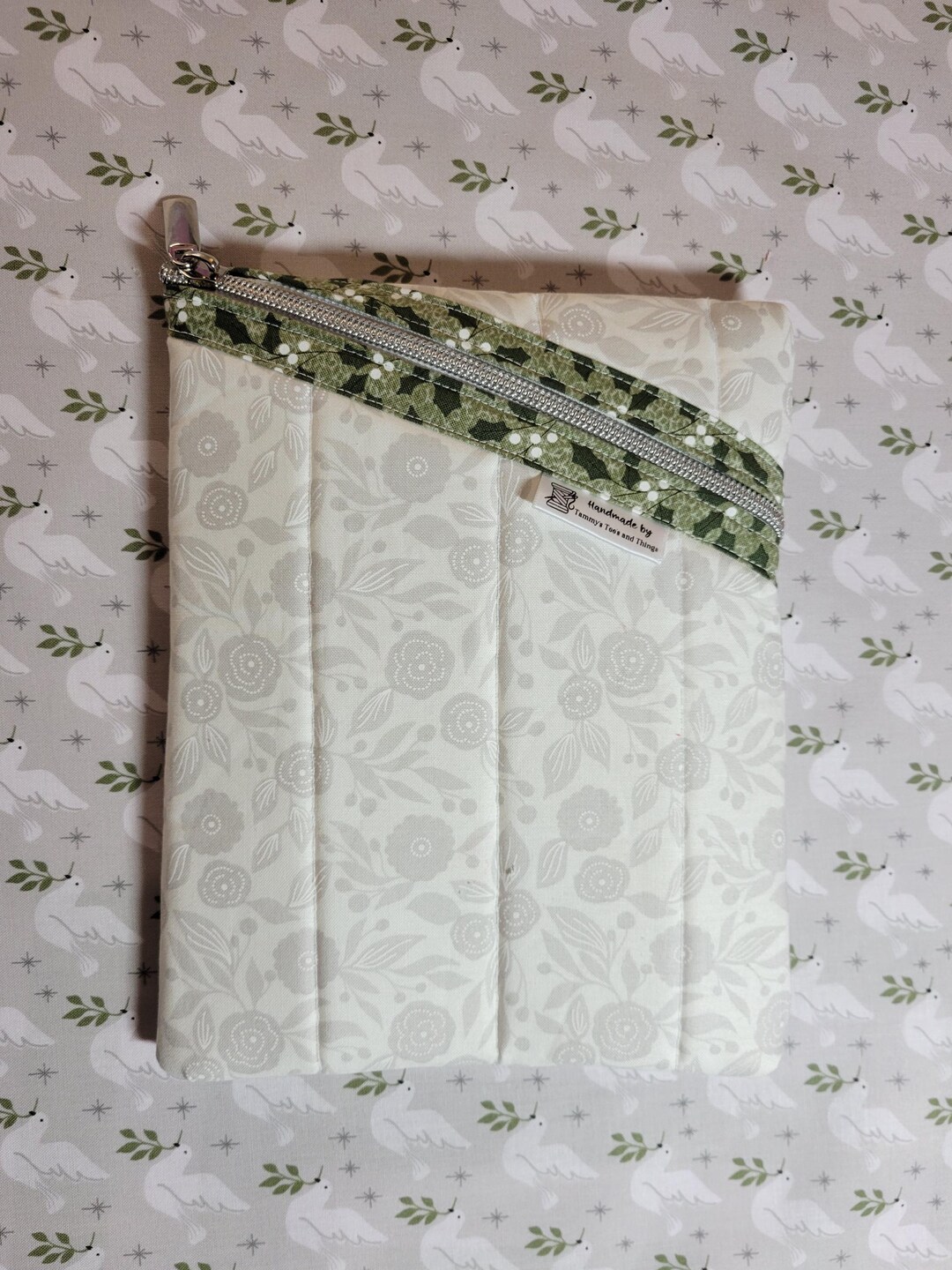 Holiday Hemingway Pouch Pattern By: Center Street Quilts - Etsy