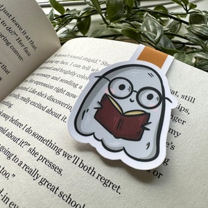 Reading Ghost Magnetic Bookmark | Bookish | Reading | Halloween | Autumn | Cute
