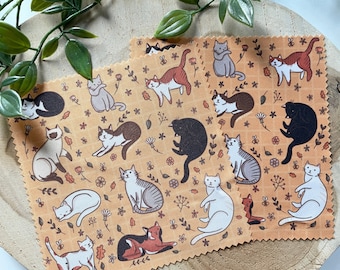 Cats Cleaning Cloth