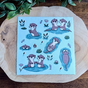 Otter Friends Putztuch | Bildschirm-Reiniger | Mikrofaser | Otter | Lilien | Niedlich | Geschenk | Brillentüchlein