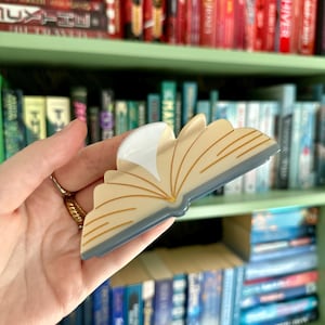 Open Book Hair Clip | Cute Hair Claw | Accessoires | Rainbows | Hair Grip | Reading | Books | Bookish
