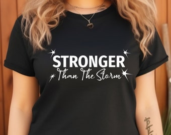 Stärker als der Sturm T-Shirt: Boho Inspirational Tee