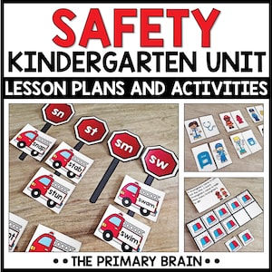 Op de afbeelding: Een lesplan en activiteitenpakket over veiligheid voor de kleuterschool met geprinte kaarten met rode brandweerauto's, stopbordvormen met lettercombinaties zoals sn, st, sm en sw, kaarten met hulpverleners en wiskundige optelsommen met sirenes.