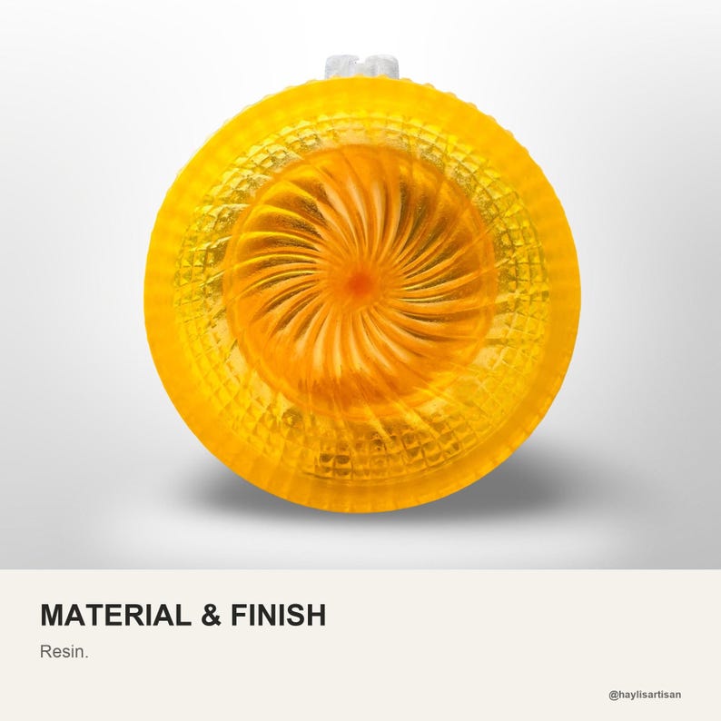 Material view of the shaving bowl: cast resin with colour pigment, photographed against a plain background.