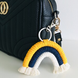 Macramé rainbow keychain - Macramé rainbow bag charm - Macramé clutch keychain