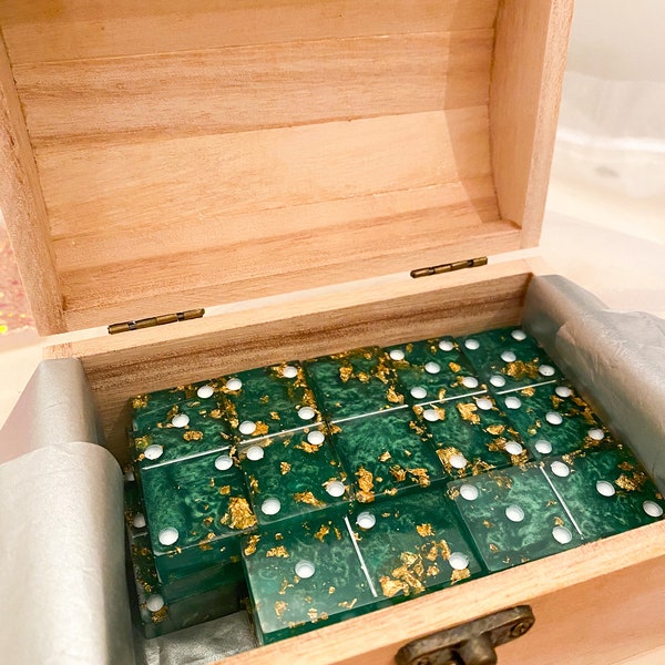 Personalised domino game set. Present birthday gift ideas.